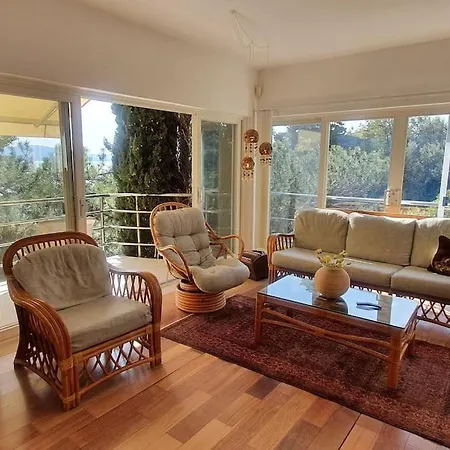 Novi Escape 1 Beachfront With Balcony דירה נובי ווינודולסקי