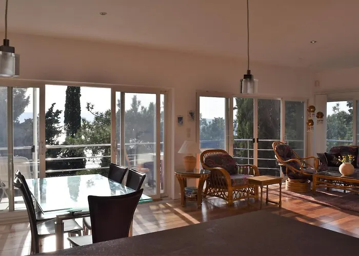 Novi Escape 1 Beachfront With Balcony דירה נובי ווינודולסקי